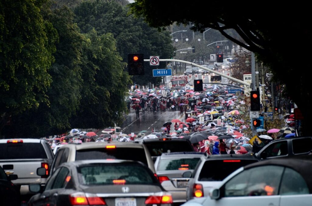 LA workers strike