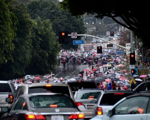 LA workers strike